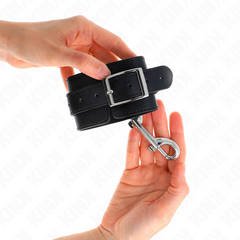 KINK - ATTACHES DE POIGNET - RANGÉE DE RIVETS SIMPLES NOIRES RÉGLABLES 17-28 CM X 5 CM