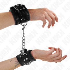 KINK - ATTACHES DE POIGNET DOUBLÉES DE FOURRURE NOIRES AVEC CEINTURE NOIRE RÉGLABLE 17-29 CM X 6 CM
